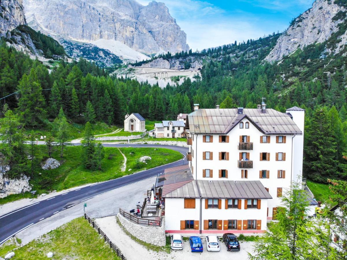 Hotel Al Sasso Di Stria Andraz Exterior foto